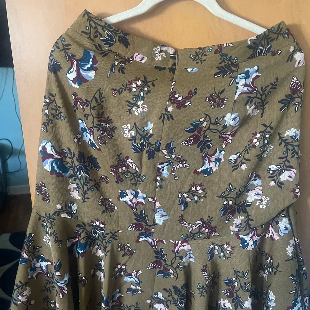 Ann Taylor Olive Floral Circle Skirt with Navy & Burgundy Accents - Picture 3 of 3